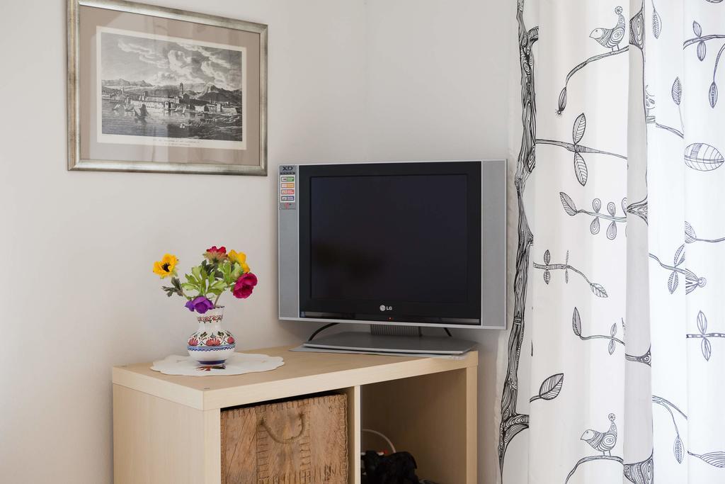 Phoenix Studio Apartment Спліт Екстер'єр фото