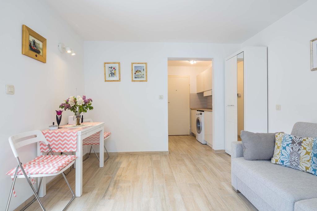 Phoenix Studio Apartment Спліт Екстер'єр фото